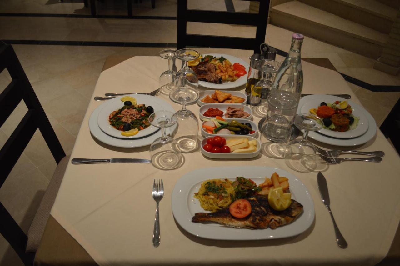 توزر Castilia Suites المظهر الخارجي الصورة